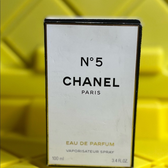 New Unused 3.4 fl oz Chanel No 5 Paris Eau De Parfum Spray - Picture 4 of 4